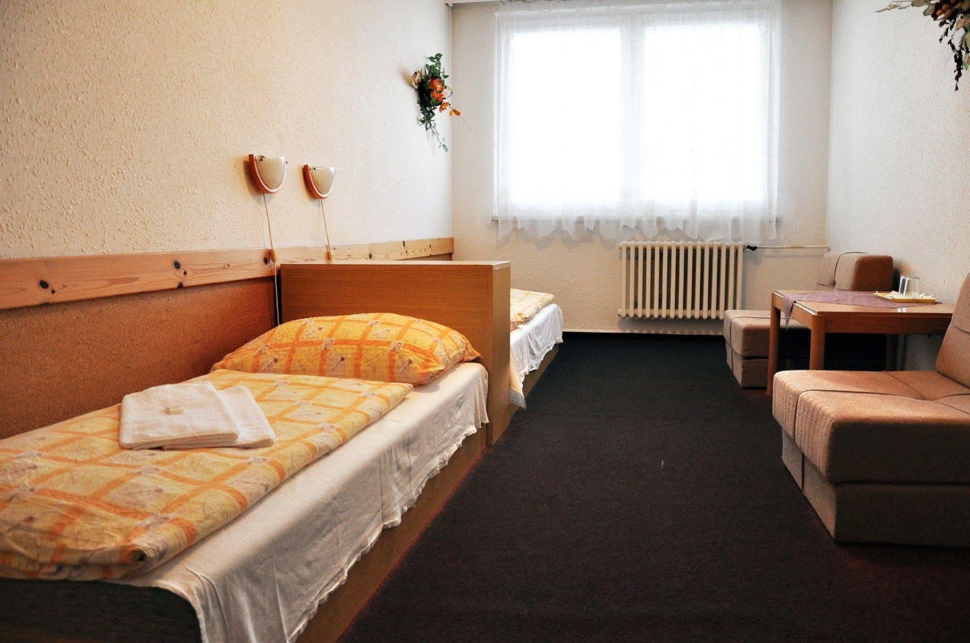 Hotel Milotel Оломоуц Екстер'єр фото